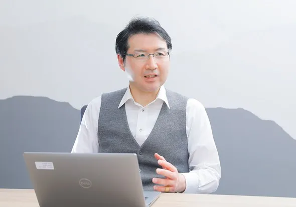 島津製作所の小林文成氏